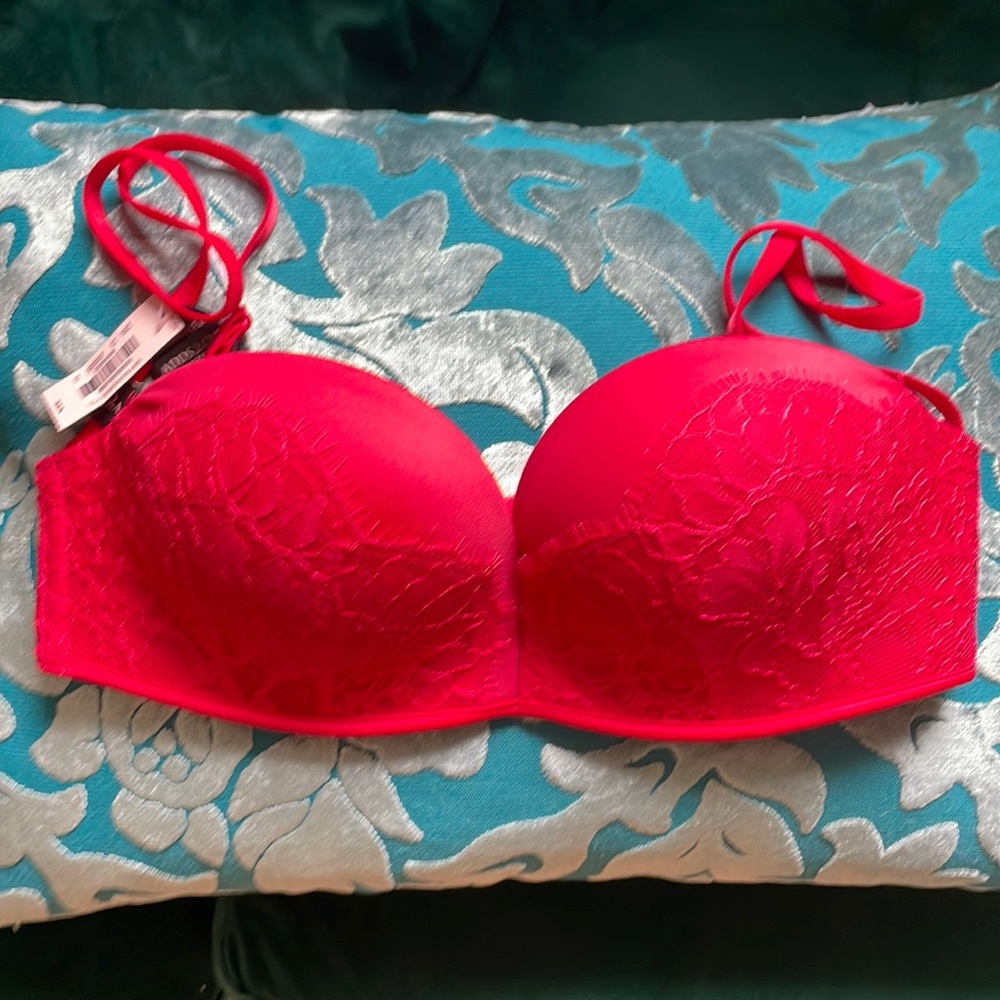 VS- Bombshell strapless push-up bra